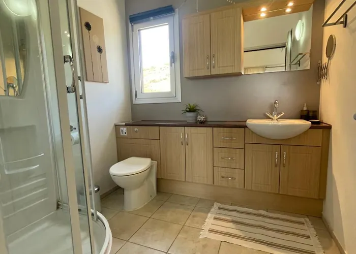 Cataleya Fig Tree Bay Town Center *