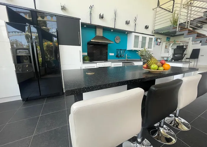 Cataleya Fig Tree Bay Town Center Villa Protaras