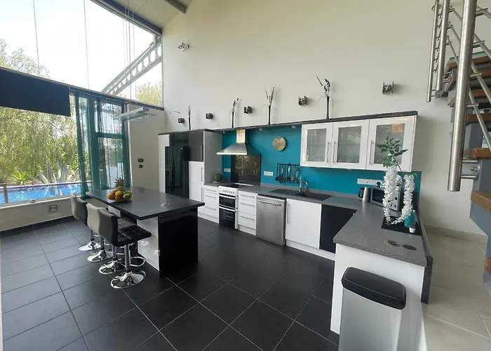 Cataleya Fig Tree Bay Town Center Villa Protaras