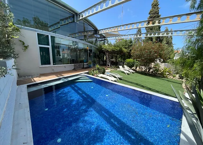 Cataleya Fig Tree Bay Town Center Villa Protaras