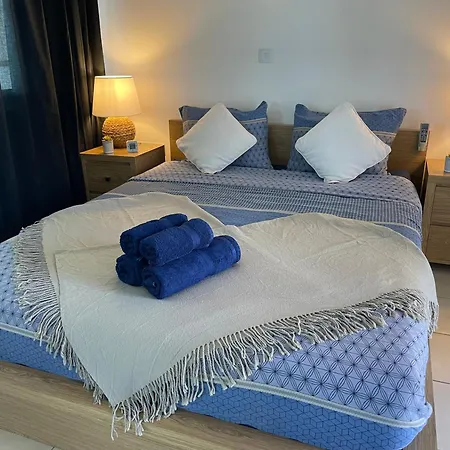 Cataleya Fig Tree Bay Town Center