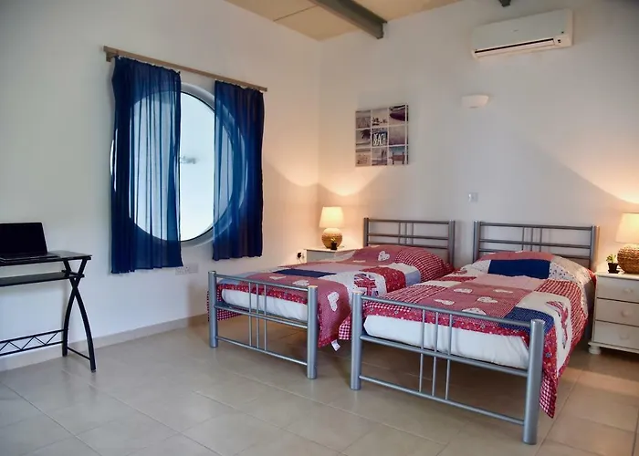 Cataleya Fig Tree Bay Town Center *