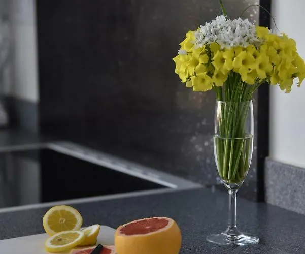 Cataleya Fig Tree Bay Town Center