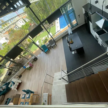 Cataleya Fig Tree Bay Town Center 别墅