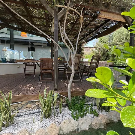 Cataleya Fig Tree Bay Town Center